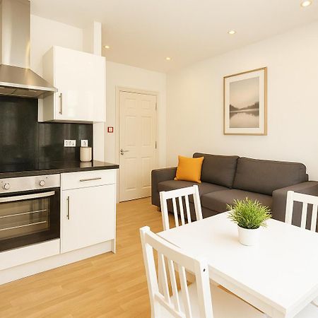Bute Park Apartment W/ Heating + Private Bathroom 카디프 외부 사진