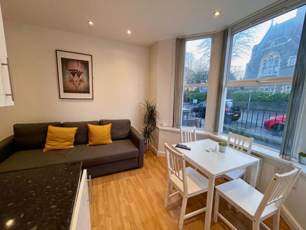 Bute Park Apartment W/ Heating + Private Bathroom 카디프 외부 사진