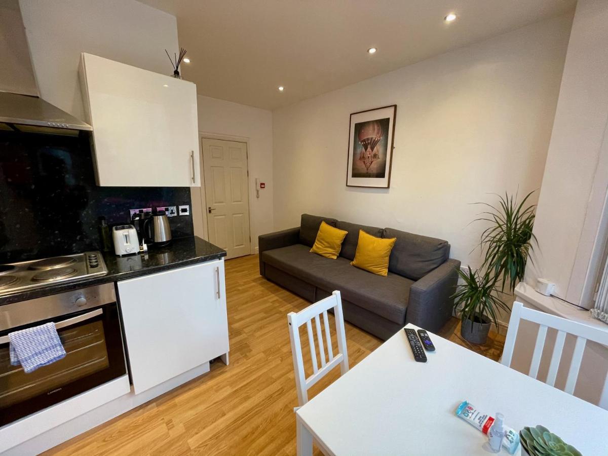 Bute Park Apartment W/ Heating + Private Bathroom 카디프 외부 사진